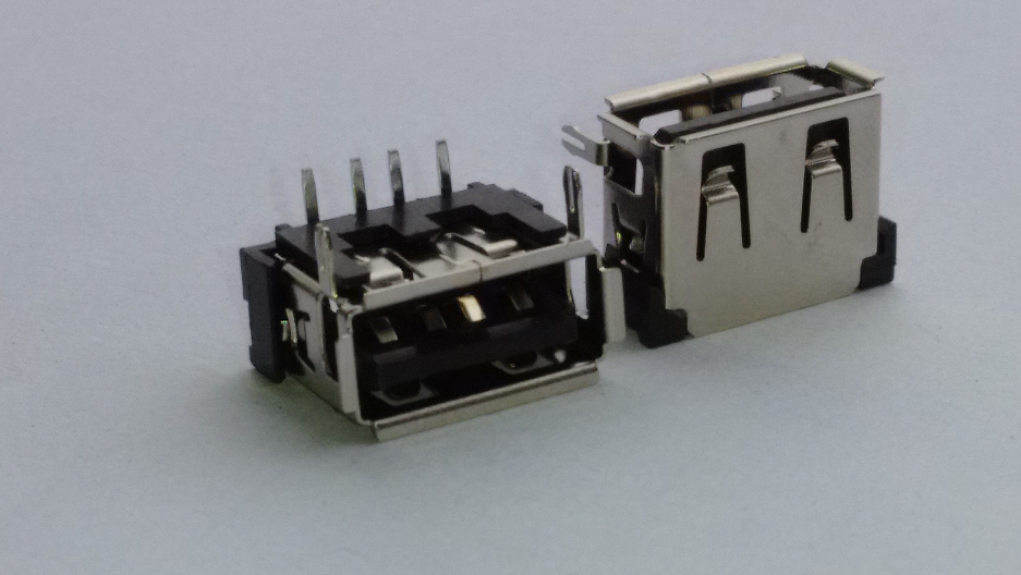 USB AF 90度縮短插板鐵殼兩支腳